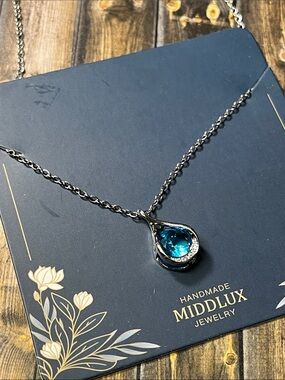 Boho Sapphire Gemstone Sapphire Teardrop Pendant Necklace Blue Crystal Necklace
